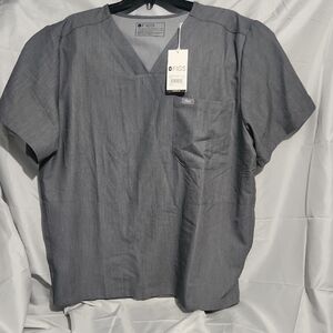 FIGS Men's Chisec 3 Pocket  Gray Scrub Shirt